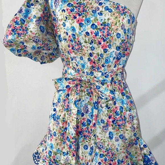 Jayda Dress - Picture 2 of 4